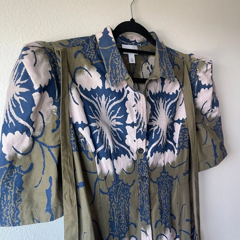 Making the Cut Puff Sleeve‎ Dress - Picture 8 of 10